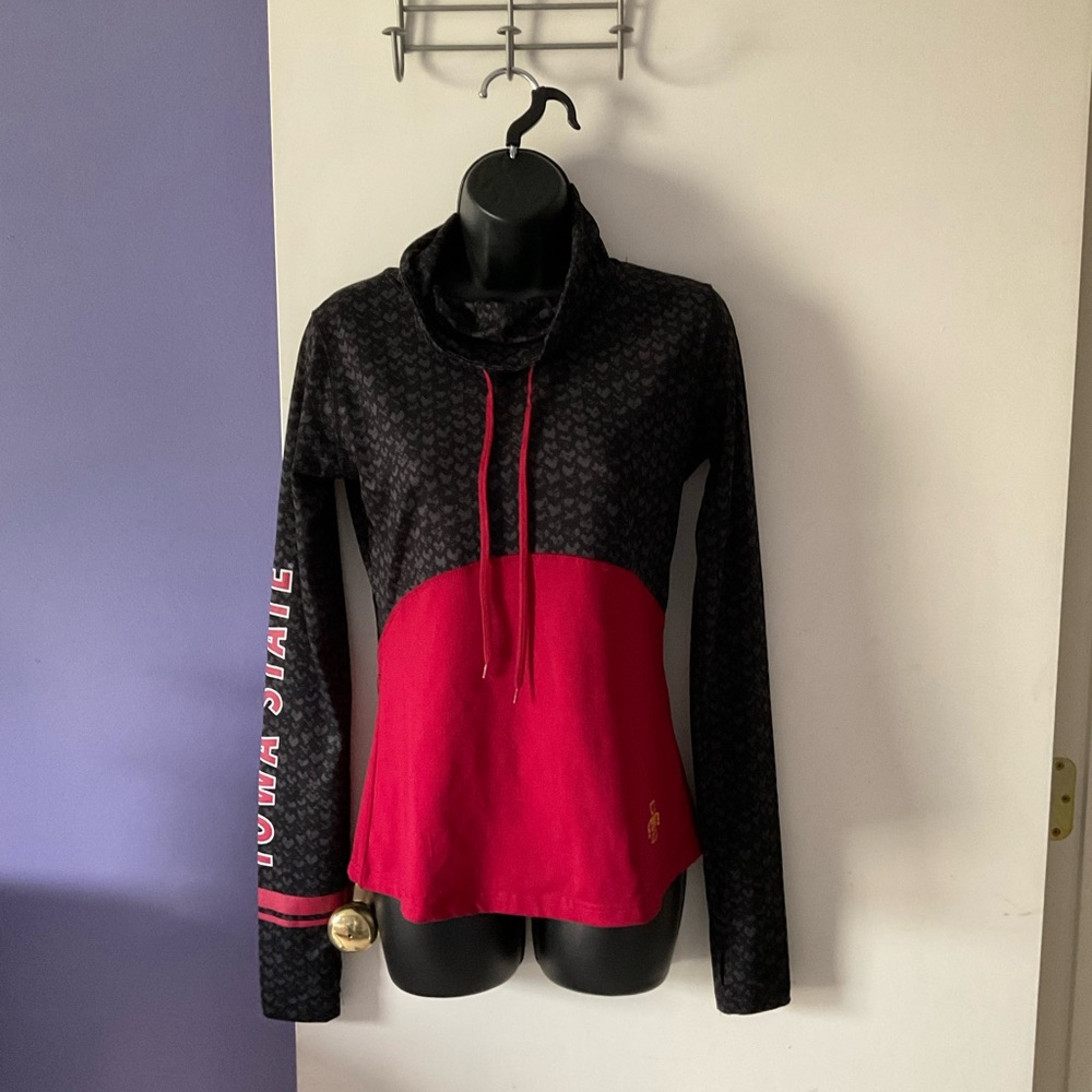 Colosseum Iowa State Cyclones Cowl Neck Black and Red Pullover  Size Small